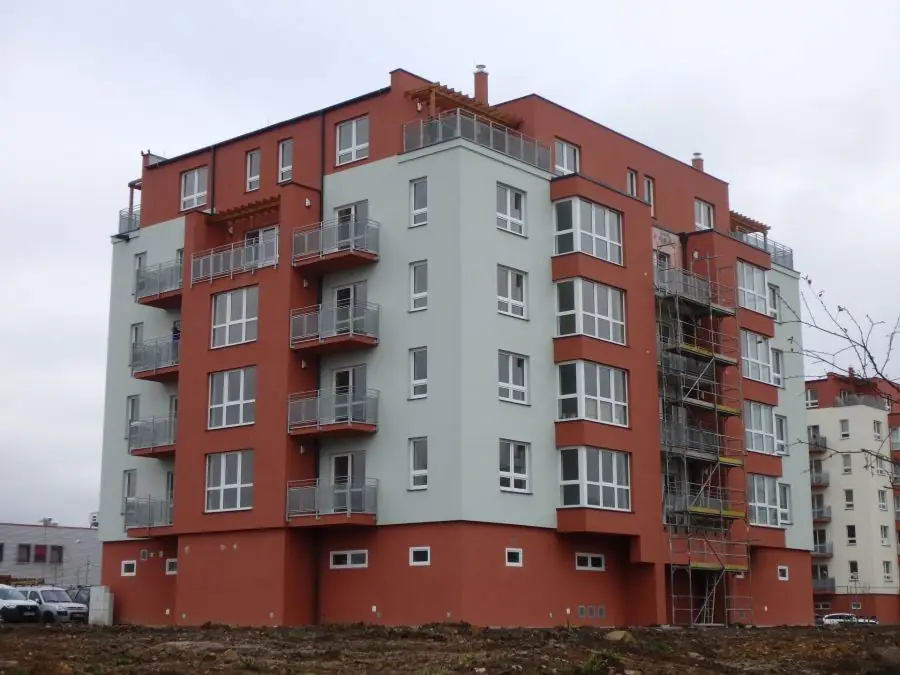 Fasáda Beata — Bytový dům — zateplená fasáda